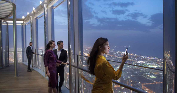 Burj Khalifa : Peak Hours General Admission to At the Top Level 124 and 125 with Private Transfer