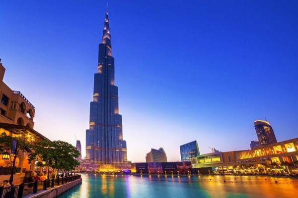 Burj Khalifa : General Admission to At the Top Level 124 and 125 at Non Peak Hours (Tickets Only)