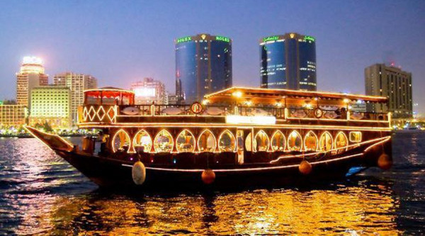 Dubai Creek Royal Dinner Cruise Premium 5 Star