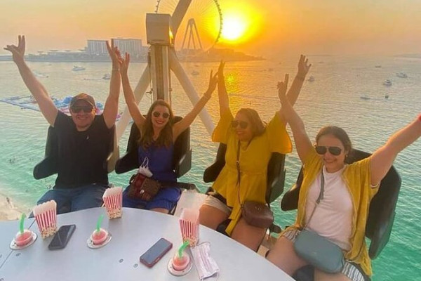 Pizza in the Sky : Flying Cup Dubai Flight with Private Transfer