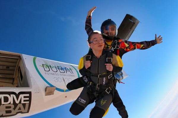 Skydive Dubai Tandem at Palm Jumeirah Dubai with Private Transfer