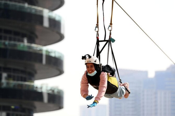 XLine Dubai Marina Zipline Experience with Private Transfer
